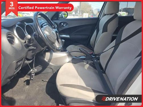 Pearl White 2013 Nissan Juke SV