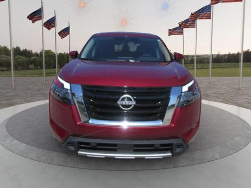 Red 2024 Nissan Pathfinder SL 4WD