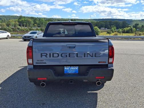 Sonic Gray Pearl 2024 Honda Ridgeline TrailSport