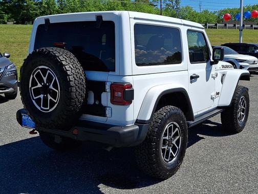 Bright White Clearcoat 2024 Jeep Wrangler Rubicon