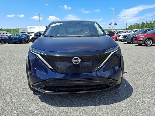Deep Ocean Blue Pearl/Black Diamond Pearl 2023 Nissan ARIYA ENGAGE
