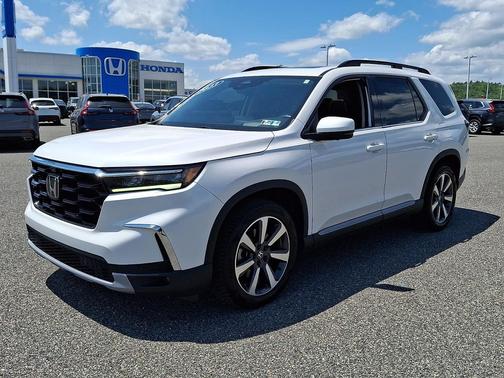 Platinum White Pearl - WX 2023 Honda Pilot AWD Elite