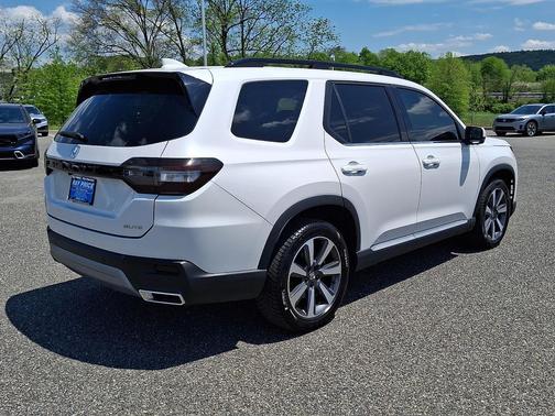Platinum White Pearl - WX 2023 Honda Pilot AWD Elite