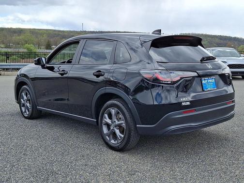 Crystal Black Pearl - BK 2026 Honda HR-V LX