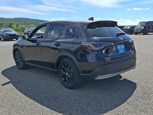 Crystal Black Pearl 2025 Honda HR-V AWD Sport