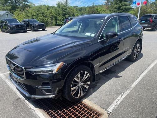 Onyx Black Metallic 2023 Volvo XC60 B5 Plus Bright Theme