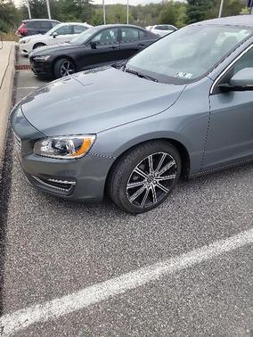 Gray Metallic 2018 Volvo S60 Inscription T5
