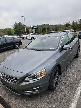 Gray Metallic 2018 Volvo S60 Inscription T5