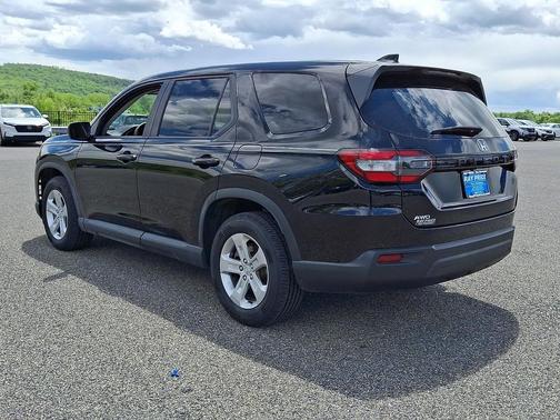 Crystal Black Pearl - BX 2023 Honda Pilot AWD LX