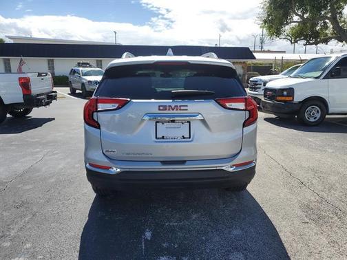2022 GMC Terrain SLT