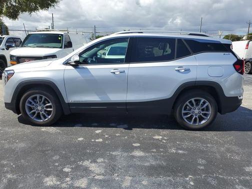 2022 GMC Terrain SLT