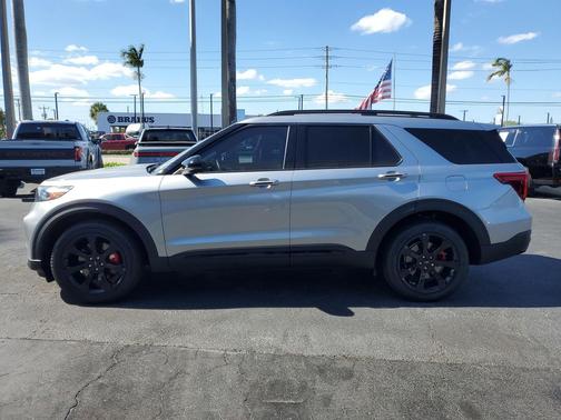 2023 Ford Explorer ST