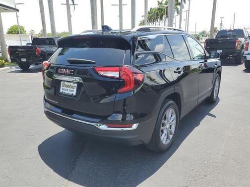 2022 GMC Terrain SLT