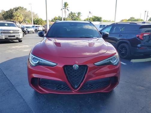 2022 Alfa Romeo Stelvio Quadrifoglio