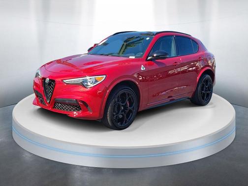 2022 Alfa Romeo Stelvio Quadrifoglio