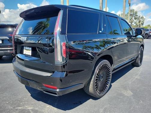 2023 Cadillac Escalade Sport Platinum