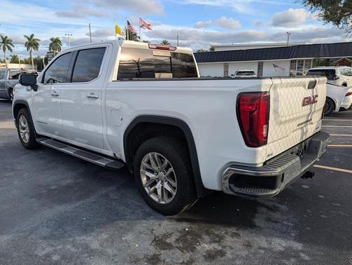 2021 GMC Sierra 1500 SLT