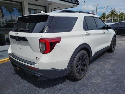 2022 Ford Explorer ST