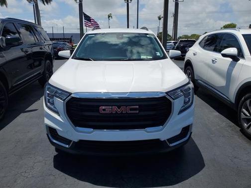 2022 GMC Terrain SLE