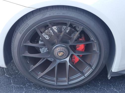 Chalk 2018 Porsche 911 Carrera 4 GTS