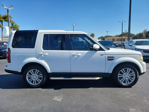 2016 Land Rover LR4 Base