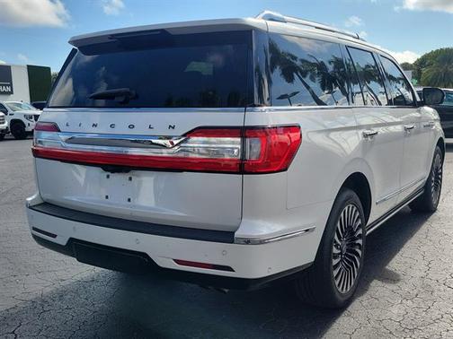 2018 Lincoln Navigator Black Label
