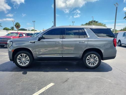 2022 GMC Yukon SLT