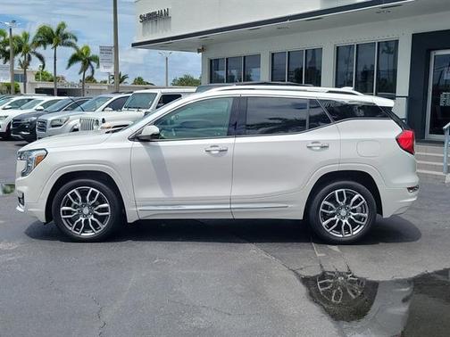 2022 GMC Terrain Denali