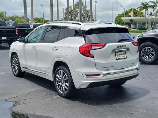 2022 GMC Terrain Denali