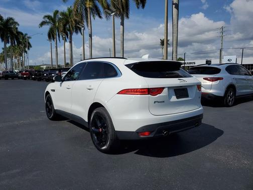 Fuji White 2019 Jaguar F-PACE 25t Premium