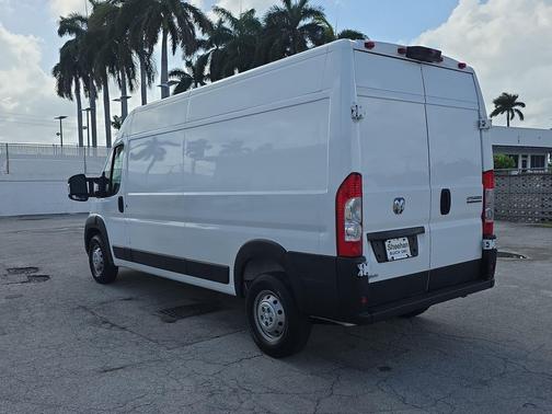 Bright White Clearcoat 2023 RAM ProMaster 2500 High Roof
