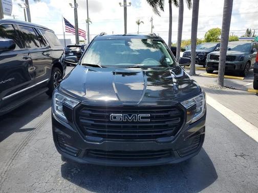 2022 GMC Terrain SLE