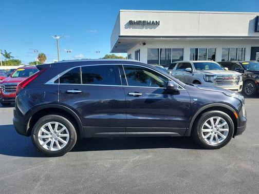 2023 Cadillac XT4 Luxury