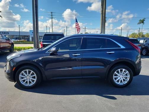 2023 Cadillac XT4 Luxury