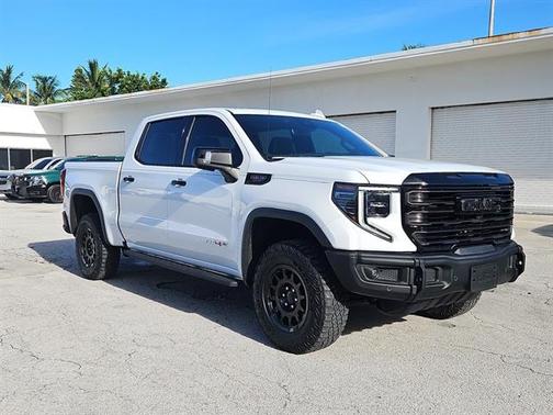 2023 GMC Sierra 1500 AT4X