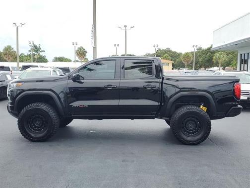 2024 GMC Canyon AT4X