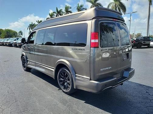 2023 GMC Savana 2500 Work Van