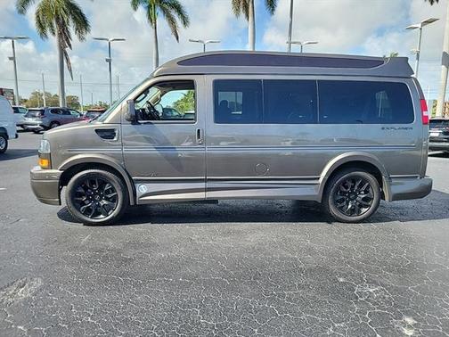2023 GMC Savana 2500 Work Van