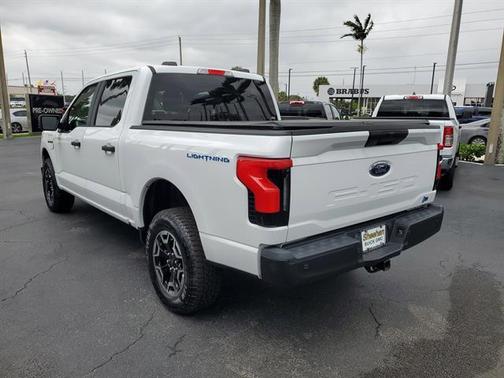 2022 Ford F-150 Lightning Pro