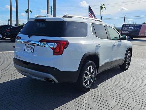 2023 GMC Acadia FWD SLT