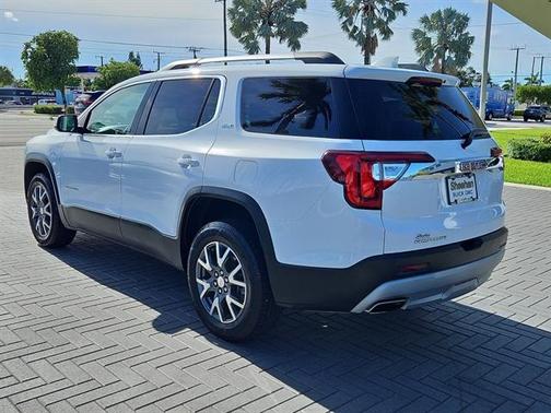 2023 GMC Acadia FWD SLT