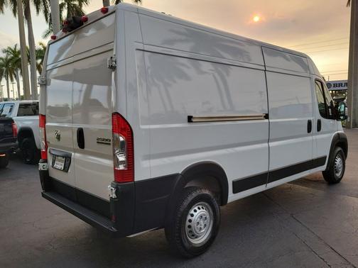 2025 RAM ProMaster 2500 Tradesman