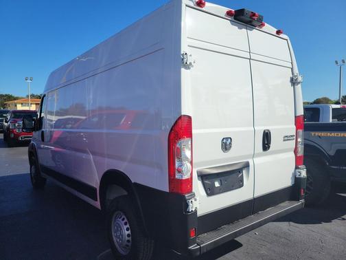 2025 RAM ProMaster 2500 Tradesman