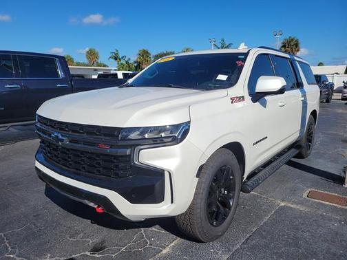 2022 Chevrolet Suburban 4WD Z71