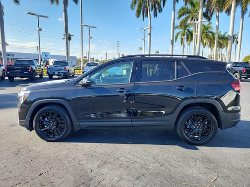 2023 GMC Terrain SLT