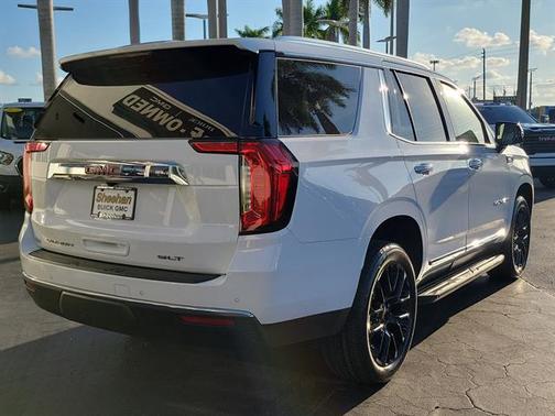2022 GMC Yukon SLT