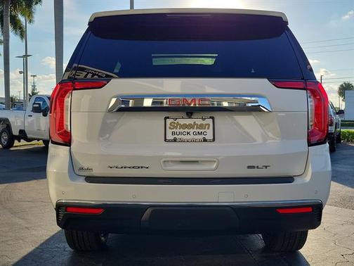 2022 GMC Yukon SLT