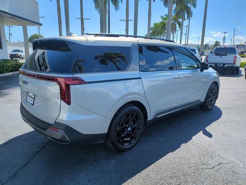 2025 Kia Carnival SX Prestige