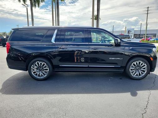 2024 GMC Yukon XL Denali Ultimate