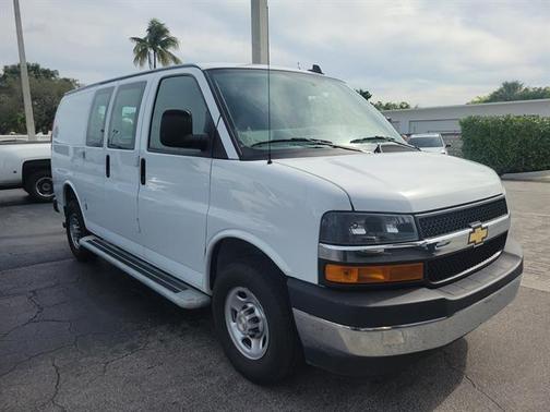 2024 Chevrolet Express 2500 RWD 2500 Regular Wheelbase WT